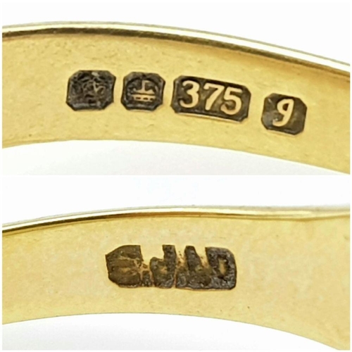 346 - A GENTS VINTAGE 9K GOLD SIGNET RING .    4.2gms    size W