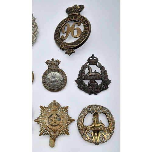 413 - Selection of VINTAGE MILITARY CAP BADGES, To include Cameron Highlanders, Artists Rifles, Shropshire... 