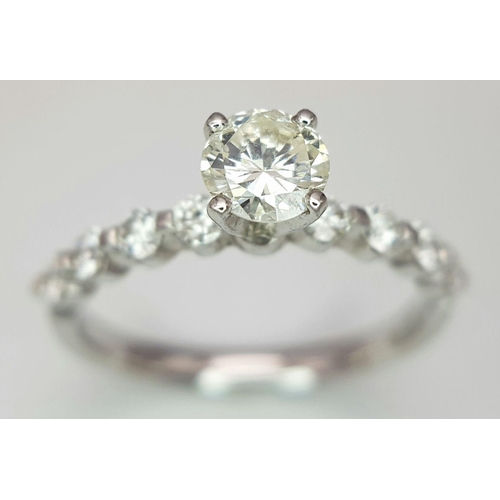 47 - A 14K WHITE GOLD DIAMOND SOLIATIRE WITH DIAMOND SET SHOULDERS RING, 0.40CT ROUND BRILLIANT CENTRE ST... 