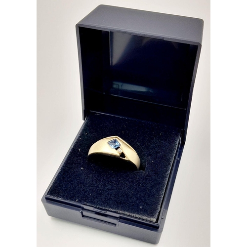 595 - Unique DESIGNER 14 CARAT GOLD SAPPHIRE and DIAMOND RING. Chevron Crown with frosted and smooth GOLD ... 