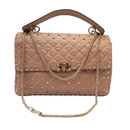 97 - A Valentino Rockstud Medium Chain Shoulder Bag. Nude pink leather exterior with gold-tone studded ac... 