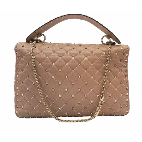 97 - A Valentino Rockstud Medium Chain Shoulder Bag. Nude pink leather exterior with gold-tone studded ac... 