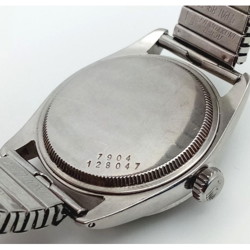 325 - A Rare Vintage Tudor Oyster Royal Gents Watch. Expandable bracelet. Stainless steel case - 34mm. Cre... 