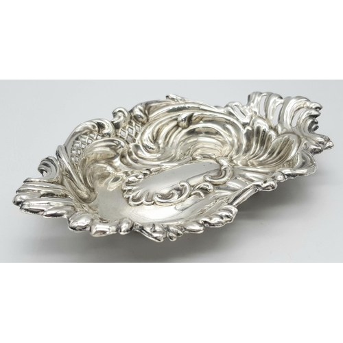 434 - Antique SILVER ART NOUVEAU BUTTER DISH. Clear Hallmark for H.J.Cooper and Co, Birmingham 1901. Beaut... 