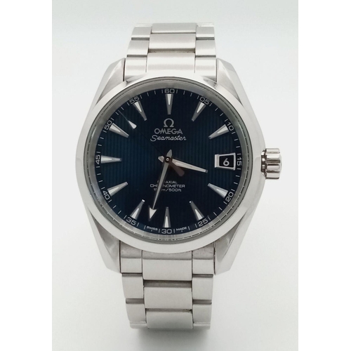 51 - An Omega Seamaster Aqua Terra Automatic Gents Watch. Stainless steel bracelet and case - 38.5mm. Blu... 