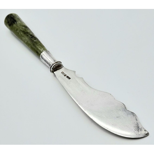 540 - Vintage SILVER and JADE BUTTER KNIFE. Full UK Hallmark. 13 cm.