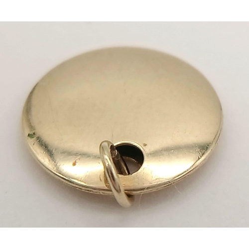 916 - A 9K YELLOW GOLD TAG CHARM READY TO BE ENGRAVED 0.4G. Ref: CHIN 5002