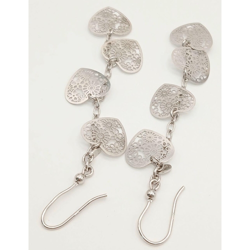 980 - A STERLING SILVER FILIGREE HEART DROP EARRINGS 3.5G. Ref: H 5012