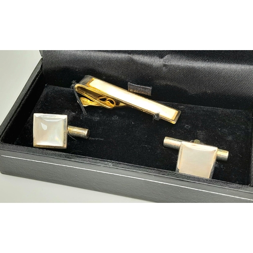 721 - 3 x vintage CUFFLINK and TIE CLIP CASED SETS. To include STRATTON Mother of Pearl, and H. SAMUEL Gol... 