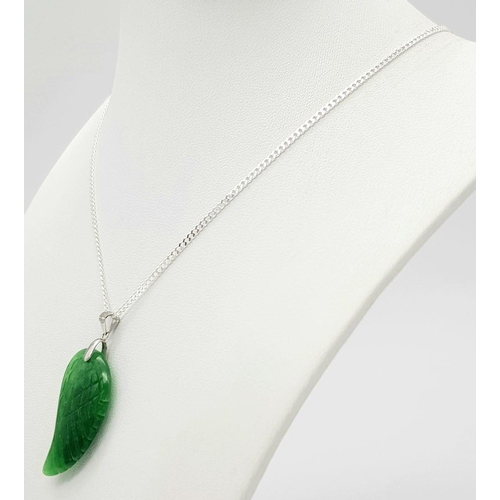 1006 - A Sterling Silver and Green Chalcedony (aka Chrysoprase) Angel Wing Pendant Necklace. 46cm Sterling ... 