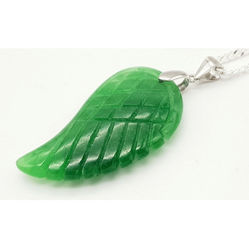 1006 - A Sterling Silver and Green Chalcedony (aka Chrysoprase) Angel Wing Pendant Necklace. 46cm Sterling ... 