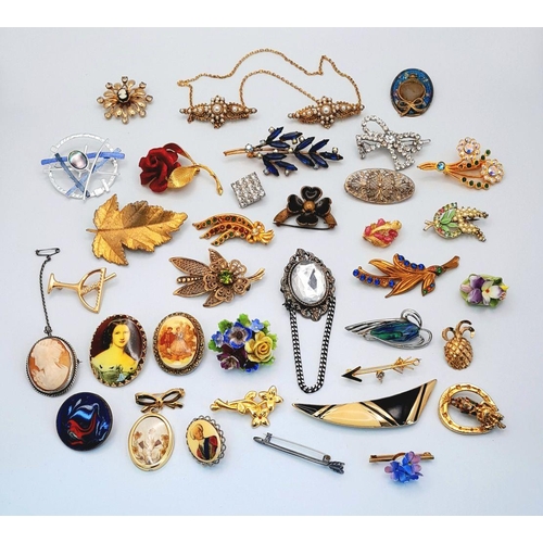 1121 - Selection  of VINTAGE  BROOCHES to include Jewelled, portrait, enamel, Silver Cameo,etc etc.  (Appro... 