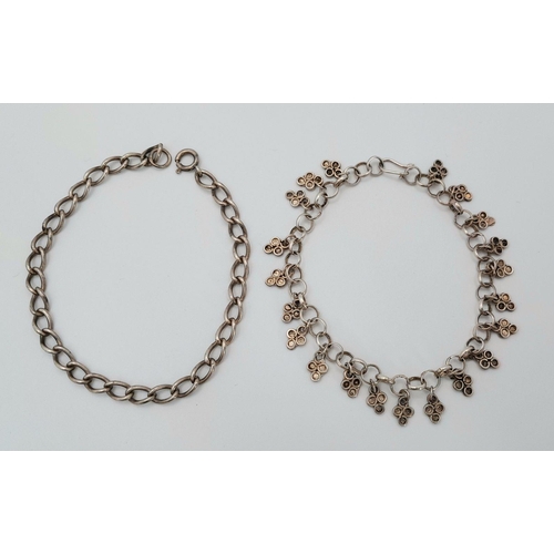 1270 - 2X stylish silver bracelets. Total weight 15.6G. Total length 20cm.