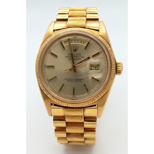 10 - A Vintage Rolex 18K Gold Day/Date Automatic Pie Pan Gents Watch. Gold bracelet and case - 36mm. Beau... 