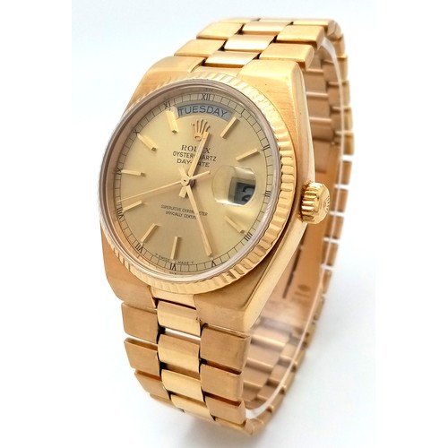 3 - An 18K Gold Rolex Oyster Quartz Day/Date Gents Watch. Model 19018 - Early 80s. Gold Bracelet and cas... 