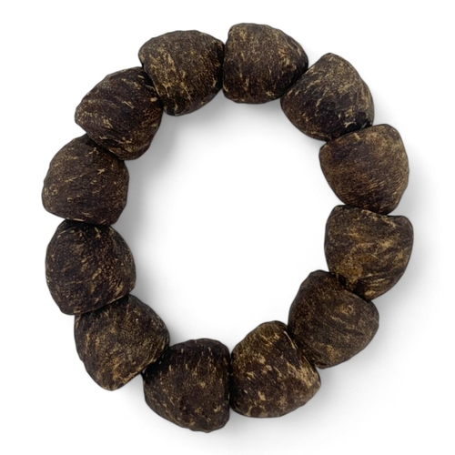 1213 - A rare vintage hand carved Agarwood Wood Bead Bracelet. The natural agarwood fragrance is well known... 