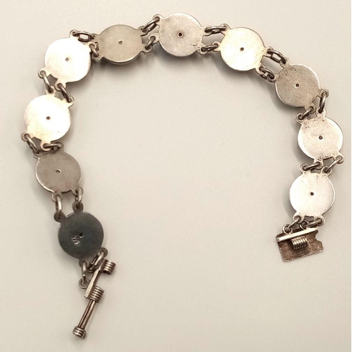 1550 - A vintage 950 silver tennis bracelet featuring round jasper stones. Total weight: 20g. Length: 19.8c... 