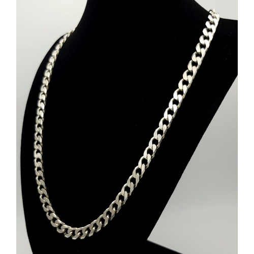 506 - A vintage Solid Silver 925 Curb Chain Necklace, 47.6 grams, 52.5 cm. In very good condition.