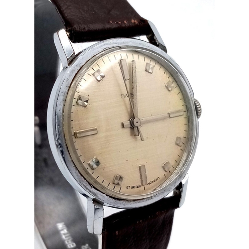 1453 - Gentleman vintage TIMEX WRISTWATCH. Finished in stainless steel. Recently fitted Quality leather str... 