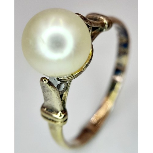 1397 - A Vintage 18K Yellow Gold Pearl Solitaire Ring. Size M. 2g total weight.