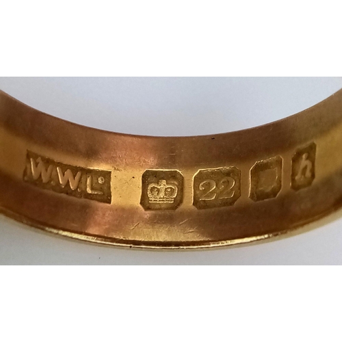 470 - A Vintage 22K Yellow Gold Band Ring. 5mm width. Size I. 4.62g weight. UK hallmarks.