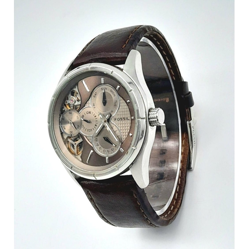 475 - A Fossil Twist Automatic Gents Watch. Brown leather strap. Stainless steel case - 44mm. Metallic dia... 