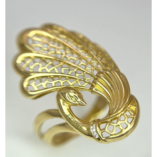 590 - A STRIKING 18K GOLD 