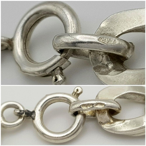 324 - A Stylish Solid Silver 925, Chunky Bracelet, 43.8 grams, 21.5cm. In excellent condition.