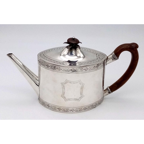 351 - An Antique 18th Century George III Sterling Silver Teapot. Hallmarks for London 1791 - makers mark o... 