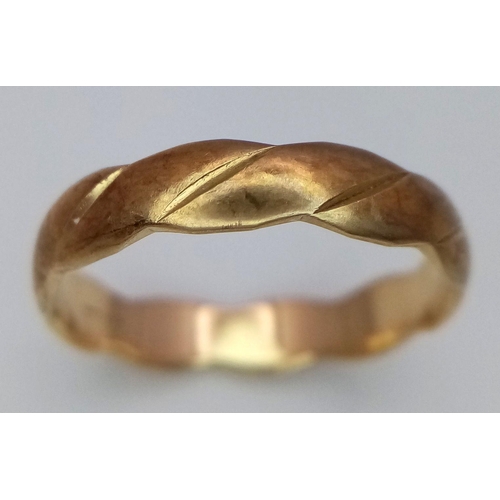 367 - A 9K Yellow Gold Undulating Band Ring. 4mm width. Size M. 2g.