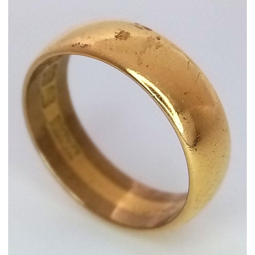 470 - A Vintage 22K Yellow Gold Band Ring. 5mm width. Size I. 4.62g weight. UK hallmarks.