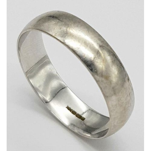 491 - A 9K White Gold Band Ring. 5mm width. Size T. 2.6g weight.