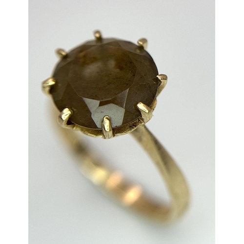 646 - A Vintage 9K Yellow Gold Smoky Quartz Ring. Size N. 3.3g total weight.