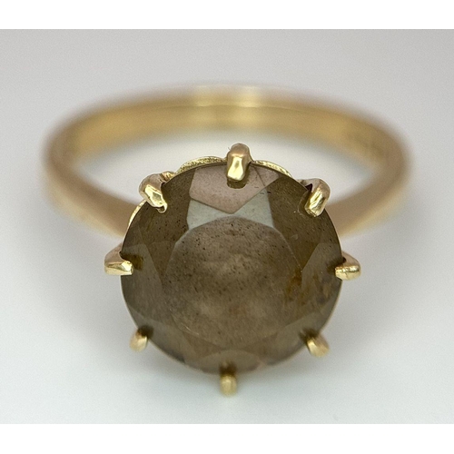 646 - A Vintage 9K Yellow Gold Smoky Quartz Ring. Size N. 3.3g total weight.