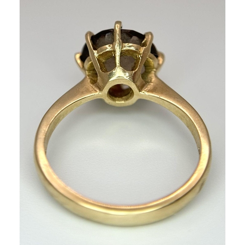 646 - A Vintage 9K Yellow Gold Smoky Quartz Ring. Size N. 3.3g total weight.