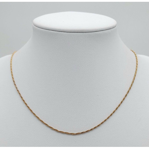 884 - A 9K Yellow Gold Disappearing Necklace. 40cm. 2.3g weight.