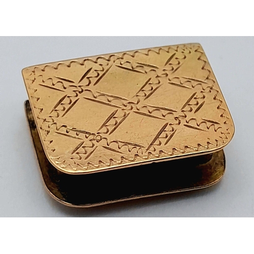 614 - A 9K YELLOW GOLD TRINKET BOX CHARM 2G IN WEIGHT. 1.5CM IN LENGTH. 1CM IN WIDTH. Ref: SC 6059