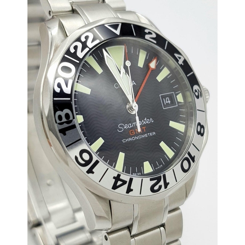 547 - An Omega Seamaster GMT Automatic Gents Watch. Stainless steel bracelet and case - 41mm. Black dial w... 