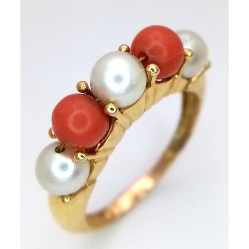 1343 - A 18K yellow gold pearl and coral ring, pearl size 3x5mm, coral size 2x5mm, 4.7g total weight, size ... 