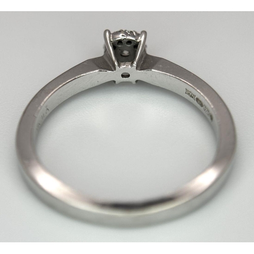 691 - A 9K WHITE GOLD DIAMOND RING 0.15CT 2.2G SIZE M. Ref: SC 6017