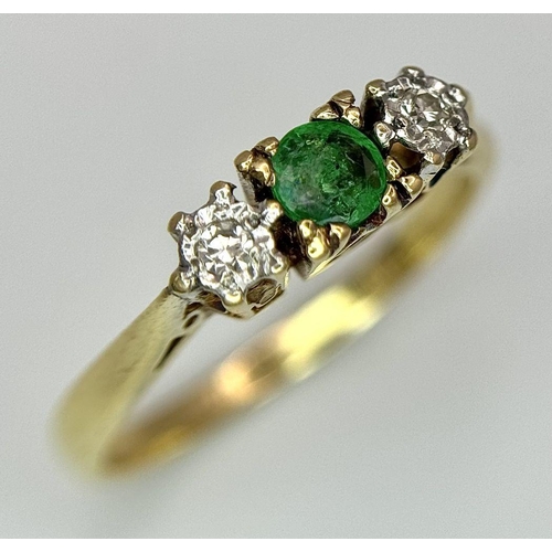 306 - A 18K YELLOW GOLD DIAMOND & EMERALD 3 STONE RING 2.8G SIZE M. Ref: SC 6088