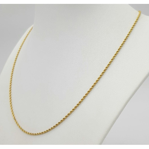 583 - A 15K Yellow Gold Thin Rope Necklace. 44cm. 4.5g weight.