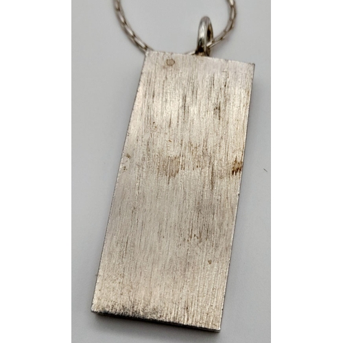 613 - A Hallmarked 1977 (Jubilee Year) Bark Pattern Silver Ingot Pendant Necklace. 41cm Length Sterling Si... 