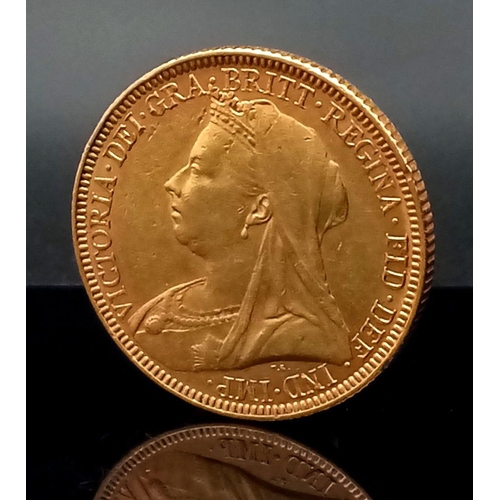 9 - A 22K GOLD SOVEREIGN DATED 1896 AND IN A PROTECTIVE CAPSULE.