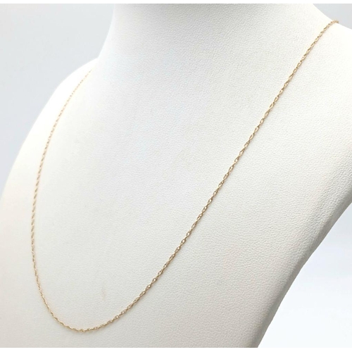 482 - A 45cms fine disappearing necklace .    0.7gms