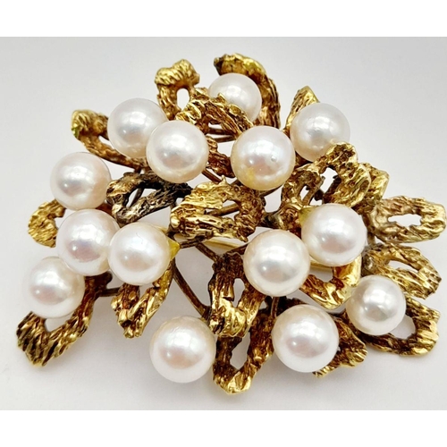 170 - A 14K YELLOW GOLD CULTURED PEARL SET BROOCH. 19.5G TOTAL WEIGHT. 5CM X 4CM. GW8