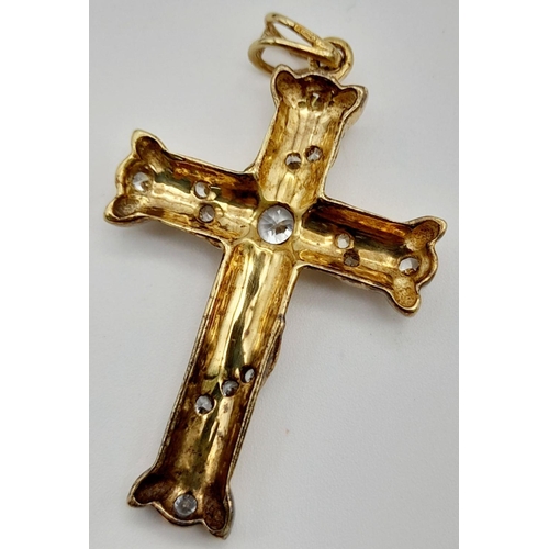 591 - A 9K YELLOW GOLD CZ SET CROSS PENDANT 4.5CM X 2.5CM 5.5G. REF: SH1790I