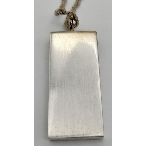 655 - A Hallmarked 1977 (Jubilee Year) Silver Ingot Pendant Necklace. 41cm Length Sterling Silver Twist Bo... 