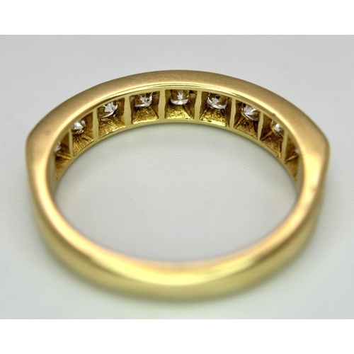 87 - AN 18K YELLOW GOLD DIAMOND HALF ETERNITY RING. 1CTW. 4G. SIZE N. A/S 1176