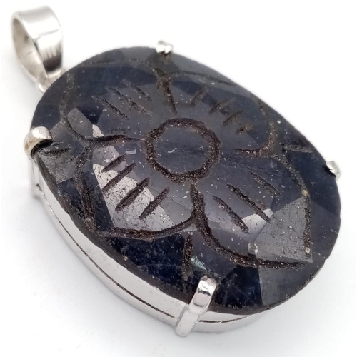 1962 - A Fancy Blue Sapphire Silver Pendant set in 925 Sterling silver. 70ct. W-36g. 5.5cm. Ref: VO-1771. C... 